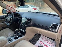 جیپ گراند شیرۆکی